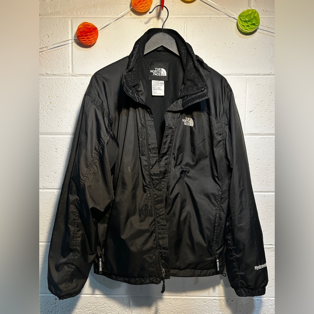 Men’s Large North Face nylon windbreaker